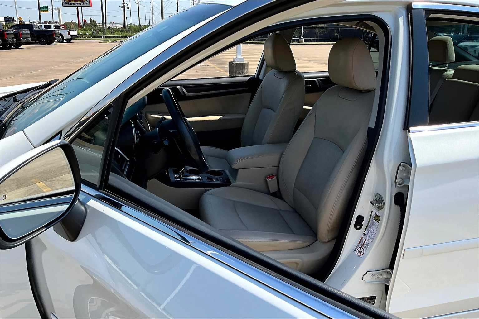 2018 Subaru Legacy Limited photo 4