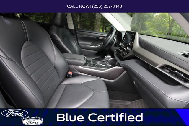 2021 Toyota Highlander XLE photo 12