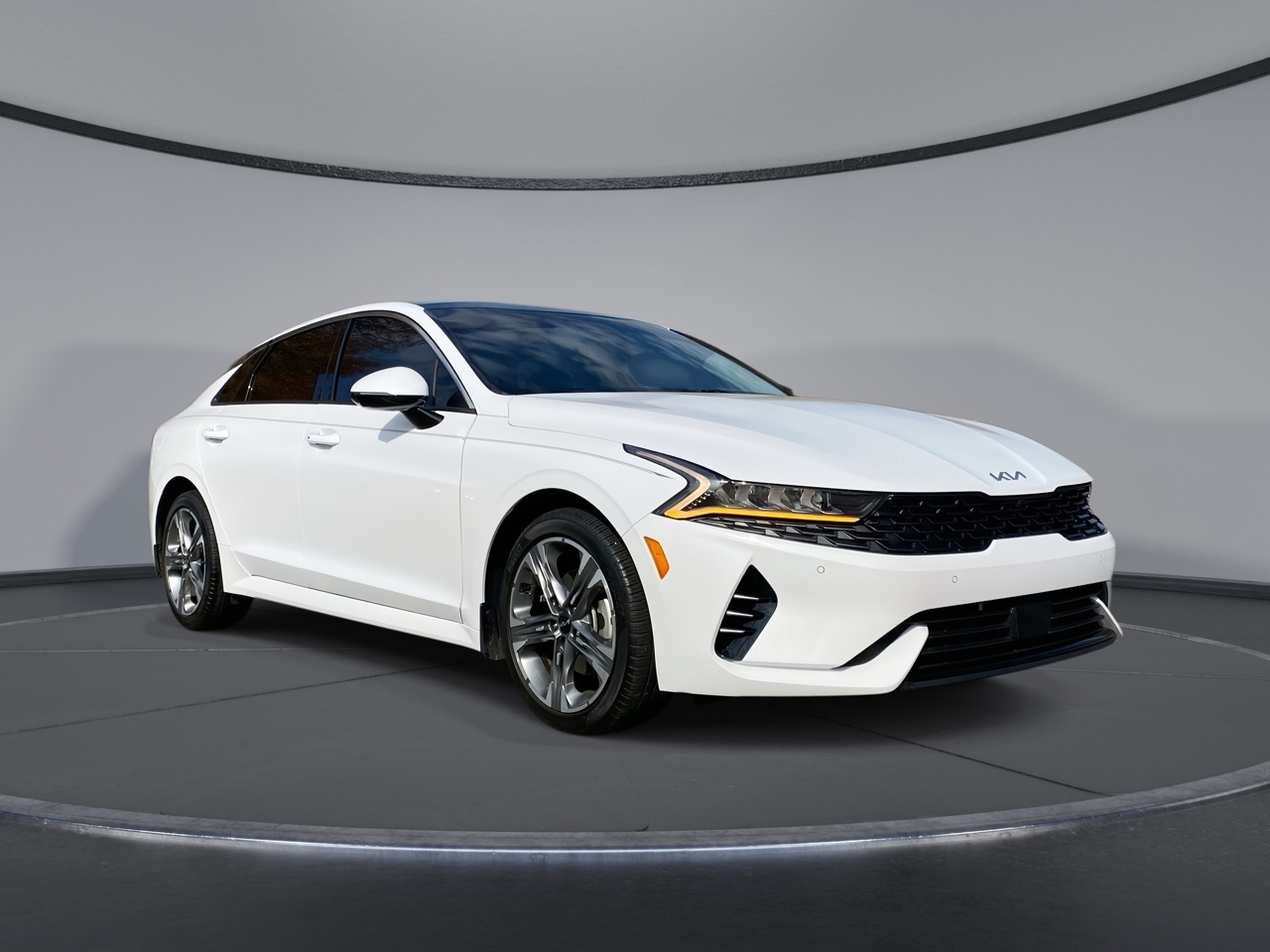 2024 Kia K5 EX's photo