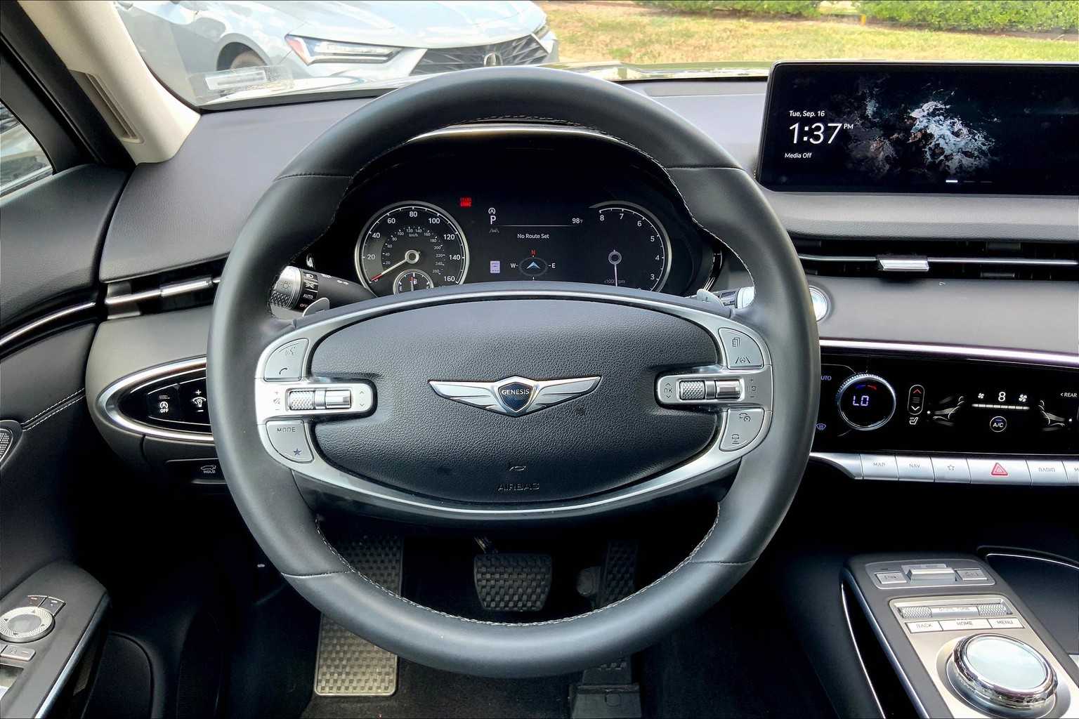 2025 Genesis GV70 2.5T photo 5