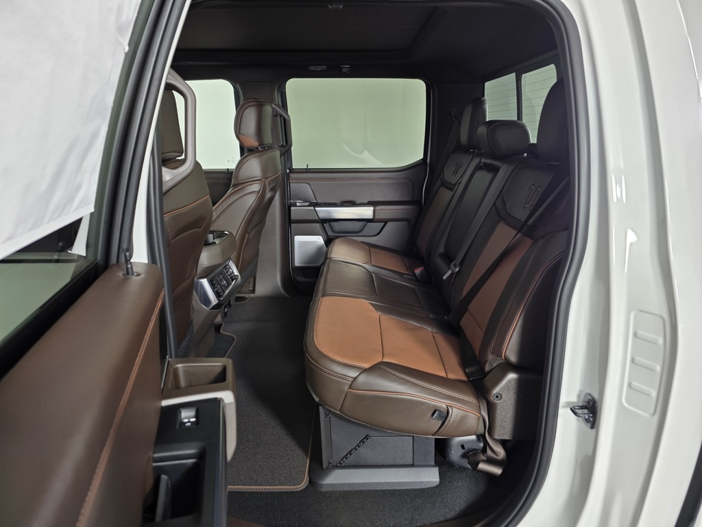 2025 Ford F-350 King Ranch photo 16