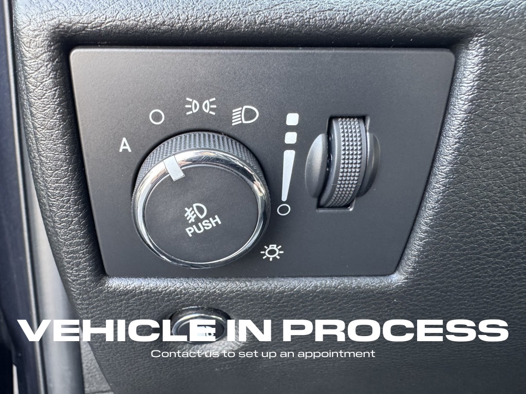 2015 Jeep Grand Cherokee Altitude photo 16