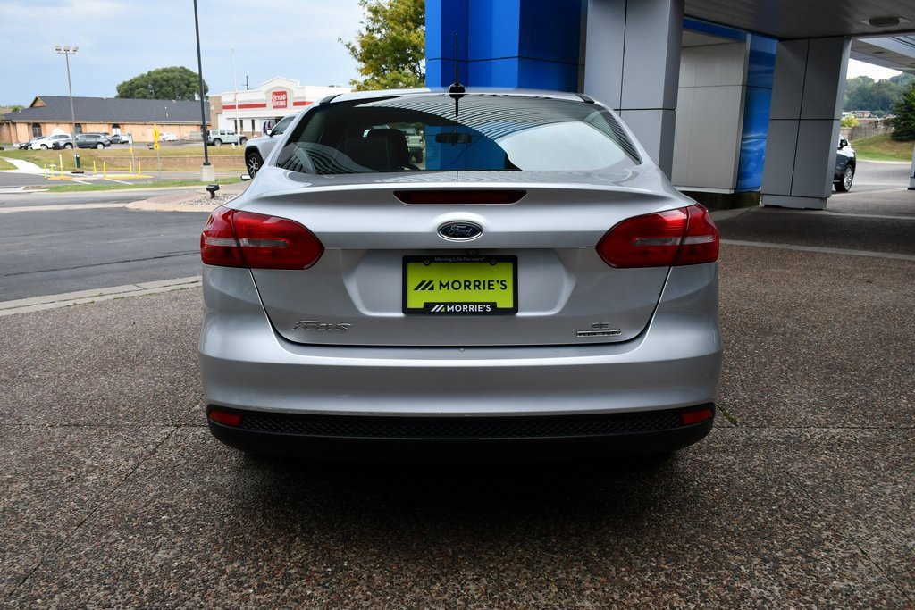 2015 Ford Focus SE photo 5