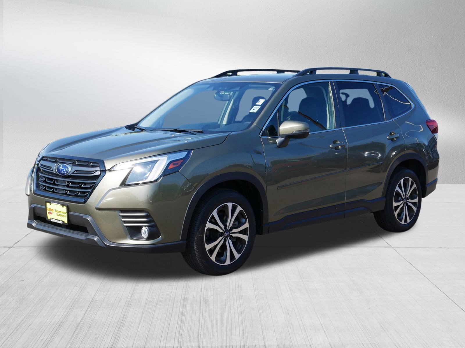 2022 Subaru Forester Limited photo 3