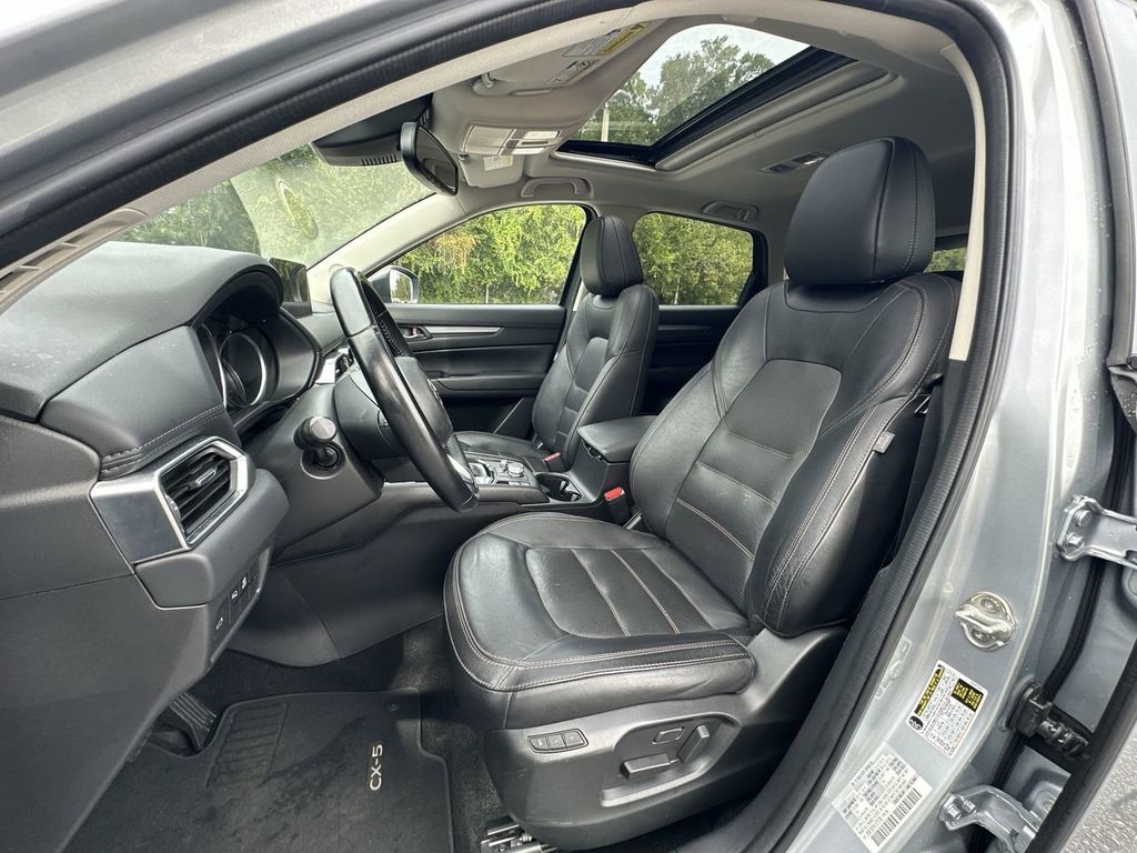 2022 Mazda CX-5 2.5 S Preferred photo 13