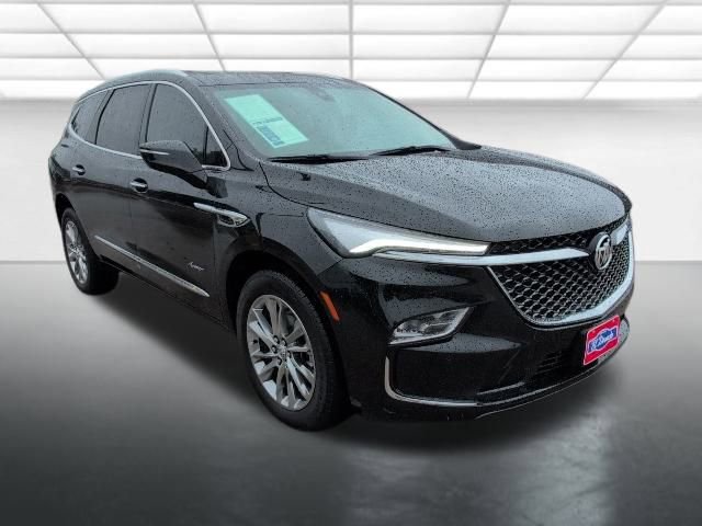 2024 Buick Enclave Avenir's photo