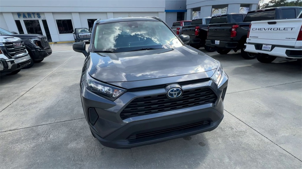 2022 Toyota RAV4 Hybrid LE photo 3