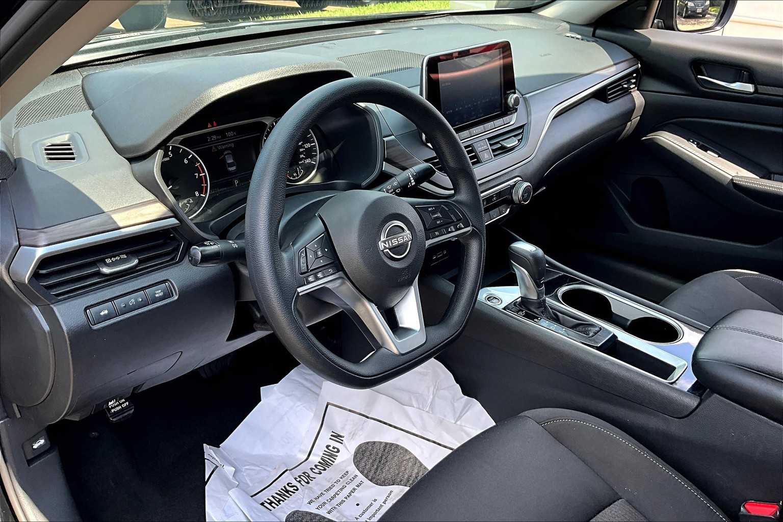 2024 Nissan Altima 2.5 SV photo 16