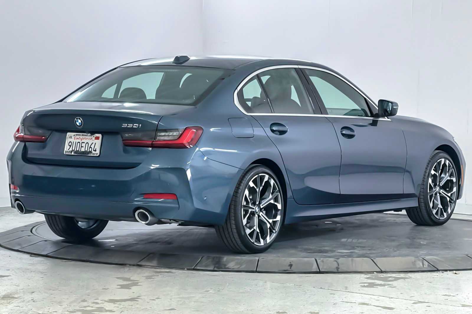 2025 BMW 3 Series 330i