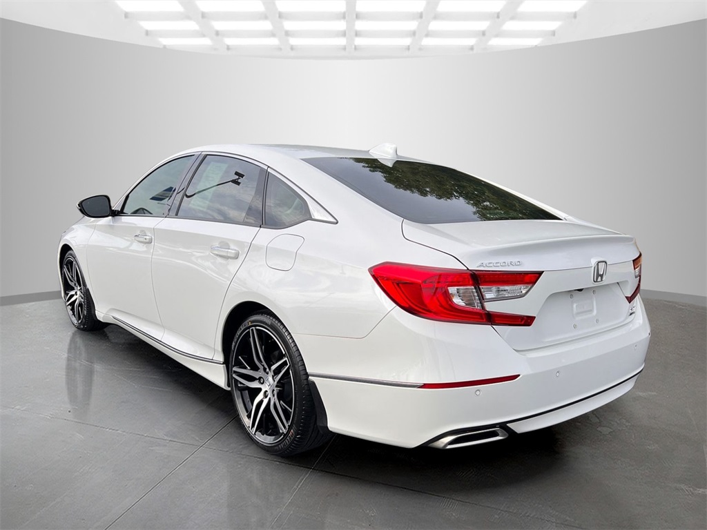 2022 Honda Accord Touring 2.0T photo 4