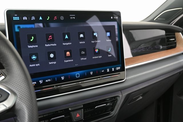 2025 Volkswagen Tiguan SEL R-Line Black photo 13