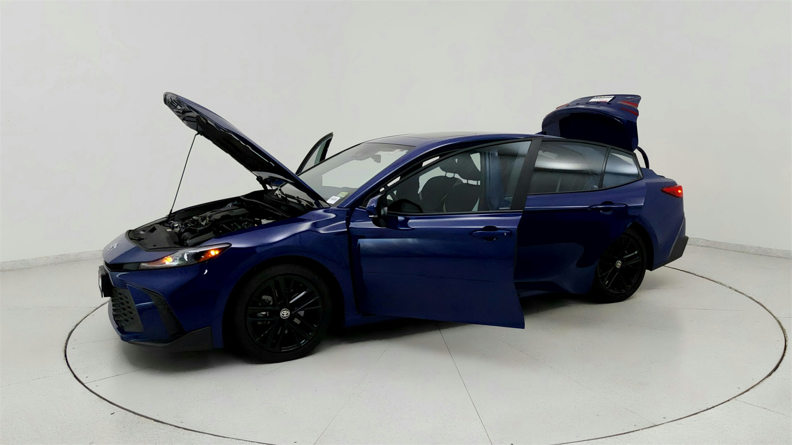 2025 Toyota Camry SE photo 10