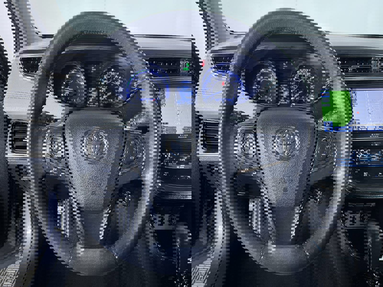 2014 Toyota Avalon Hybrid Limited photo 14