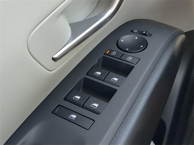 2025 Hyundai Tucson SE photo 21