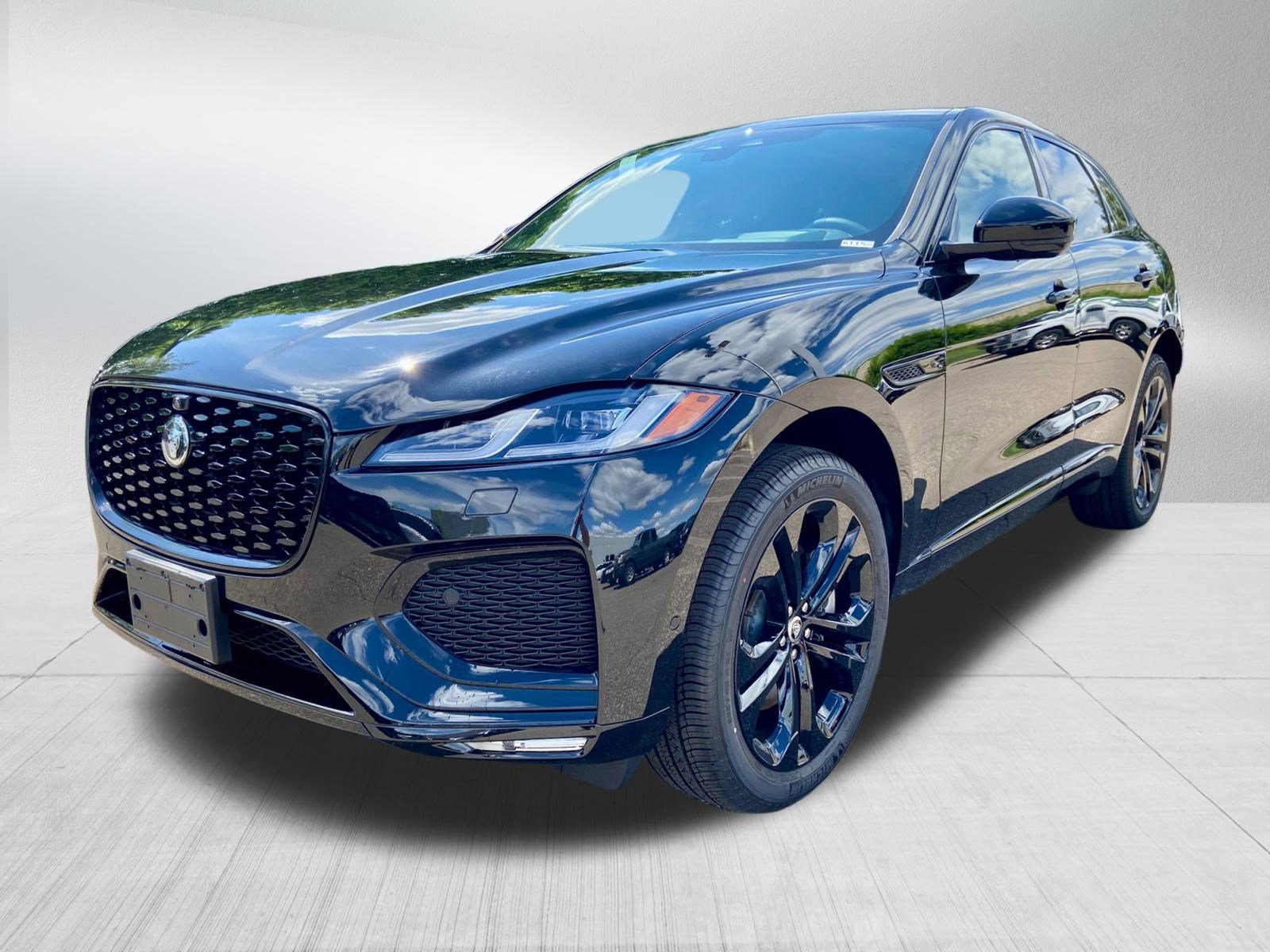 2026 Jaguar F-Pace R-Dynamic S's photo