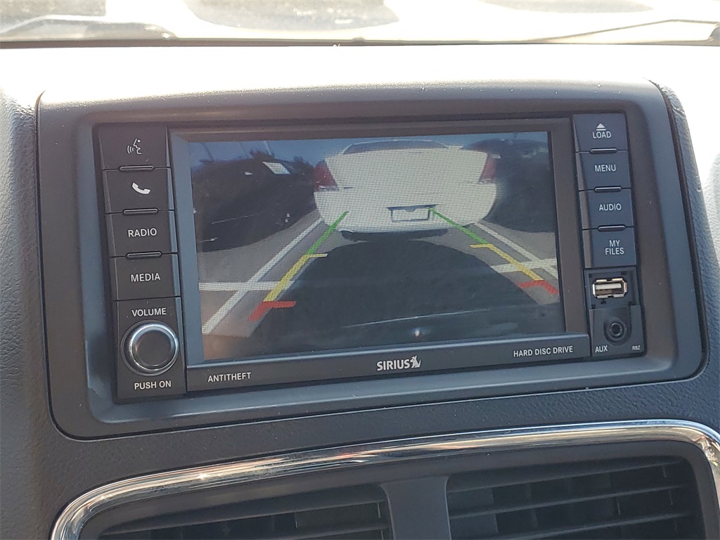 2013 Dodge Grand Caravan R/T photo 19
