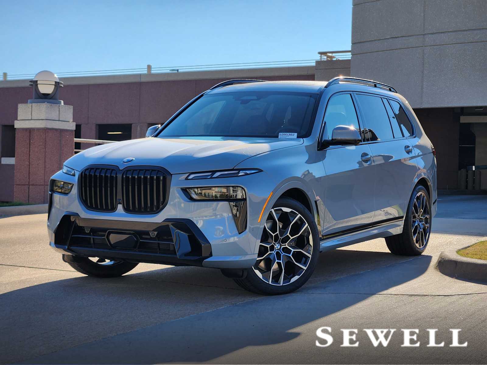2026 BMW X7 40i's photo