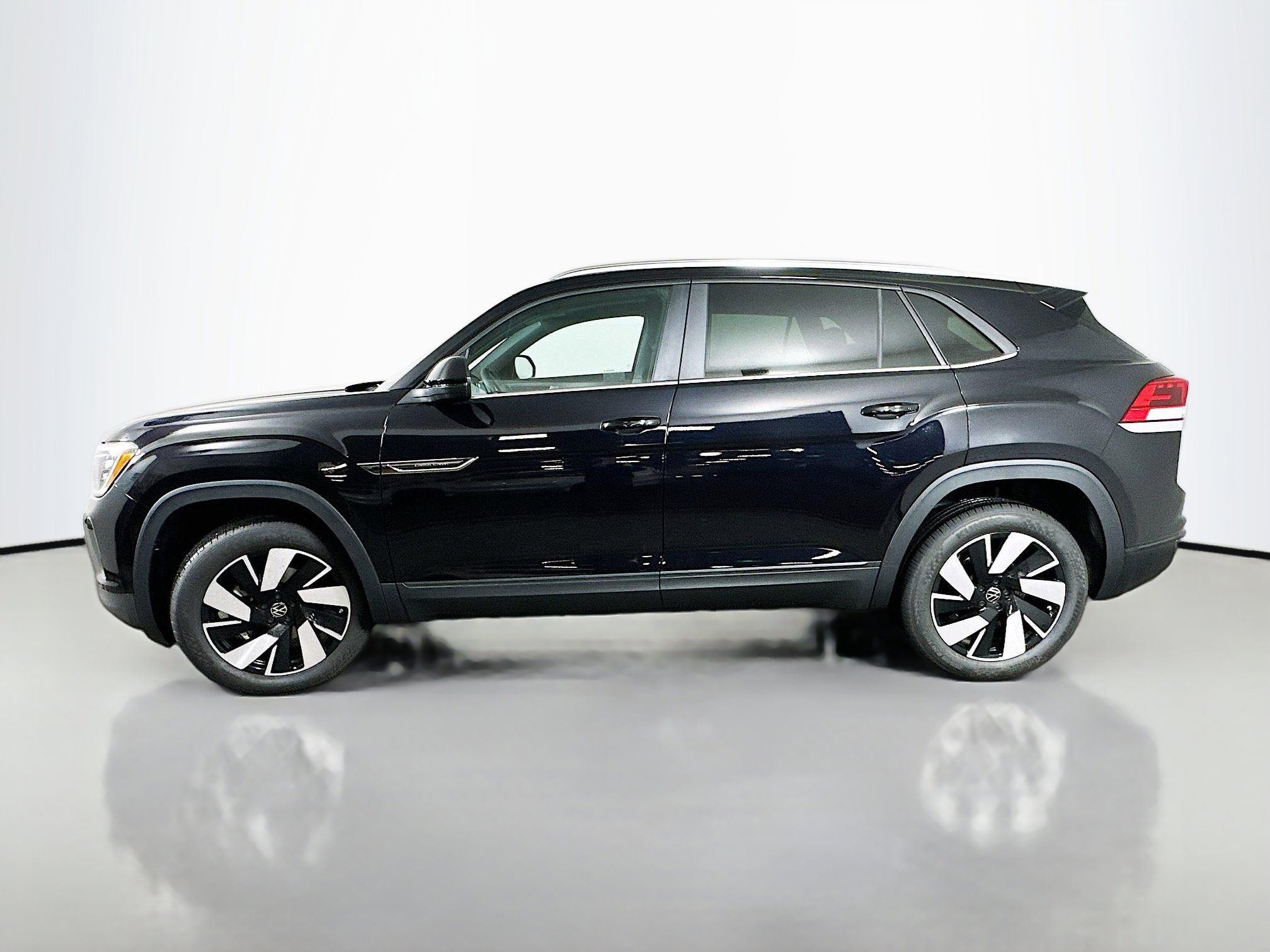 2025 Volkswagen Atlas Cross Sport SE Technology photo 4