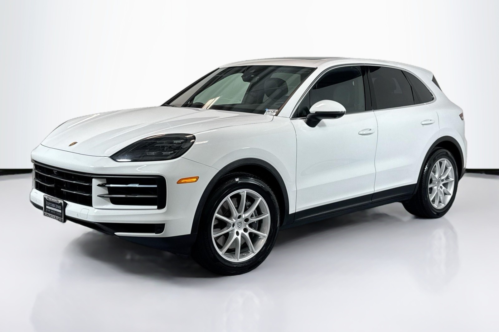 2024 Porsche Cayenne Base's photo