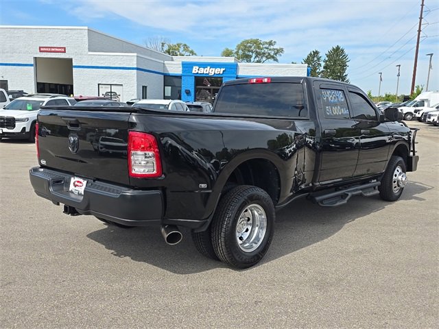 2022 Ram 3500 Tradesman photo 3