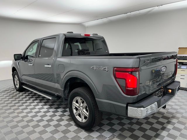 2024 Ford F-150 XLT photo 8