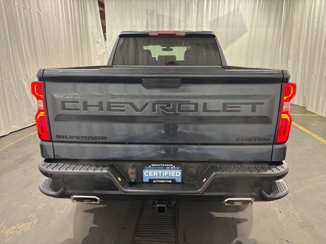 2021 Chevrolet Silverado 1500 Custom Trail Boss photo 2