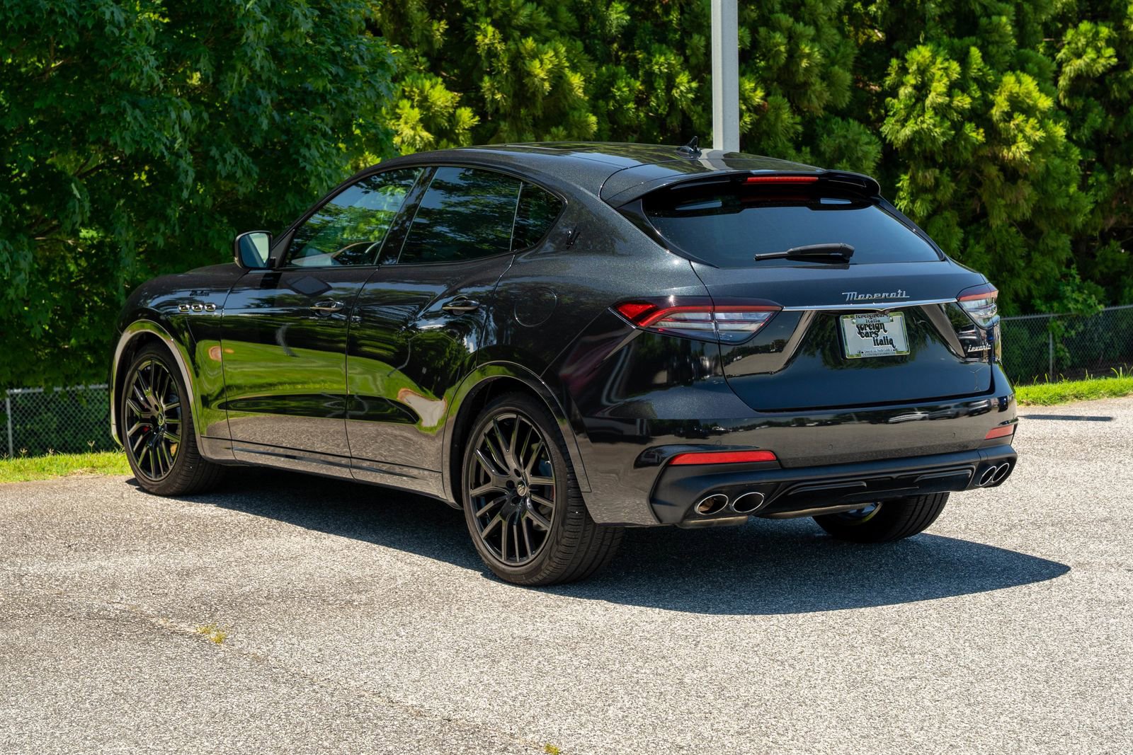 2024 Maserati Levante Modena photo 2