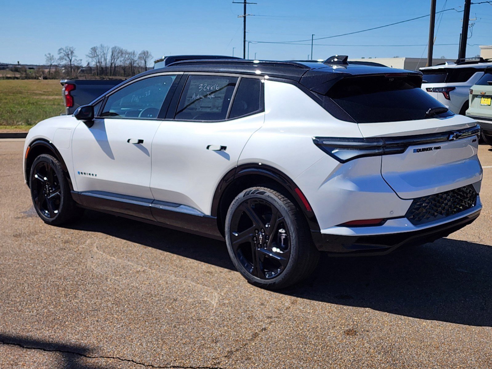 2025 Chevrolet Equinox EV 3RS photo 2