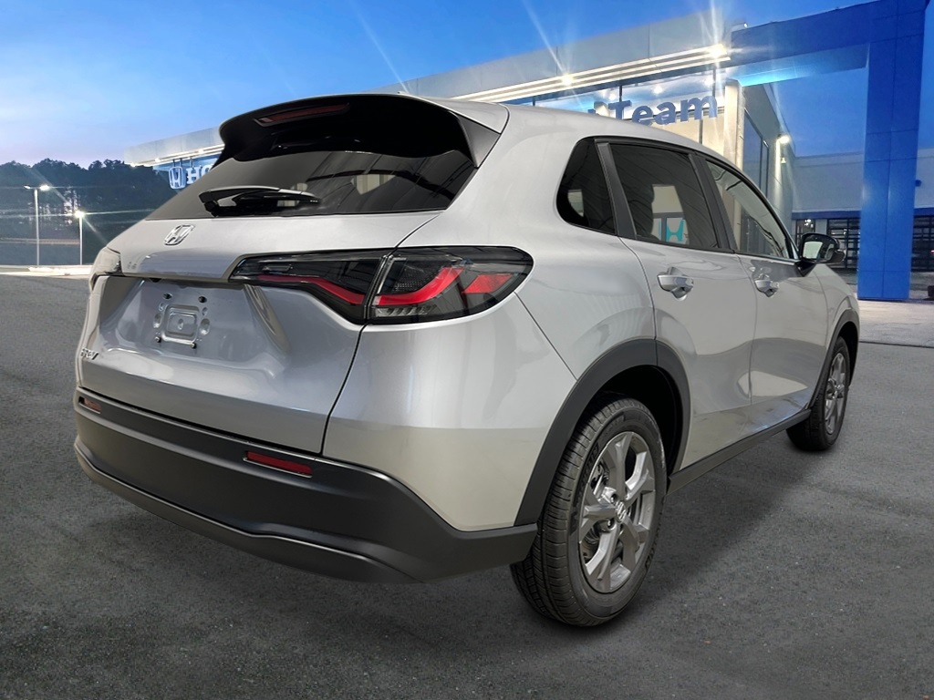 2026 Honda HR-V LX photo 3