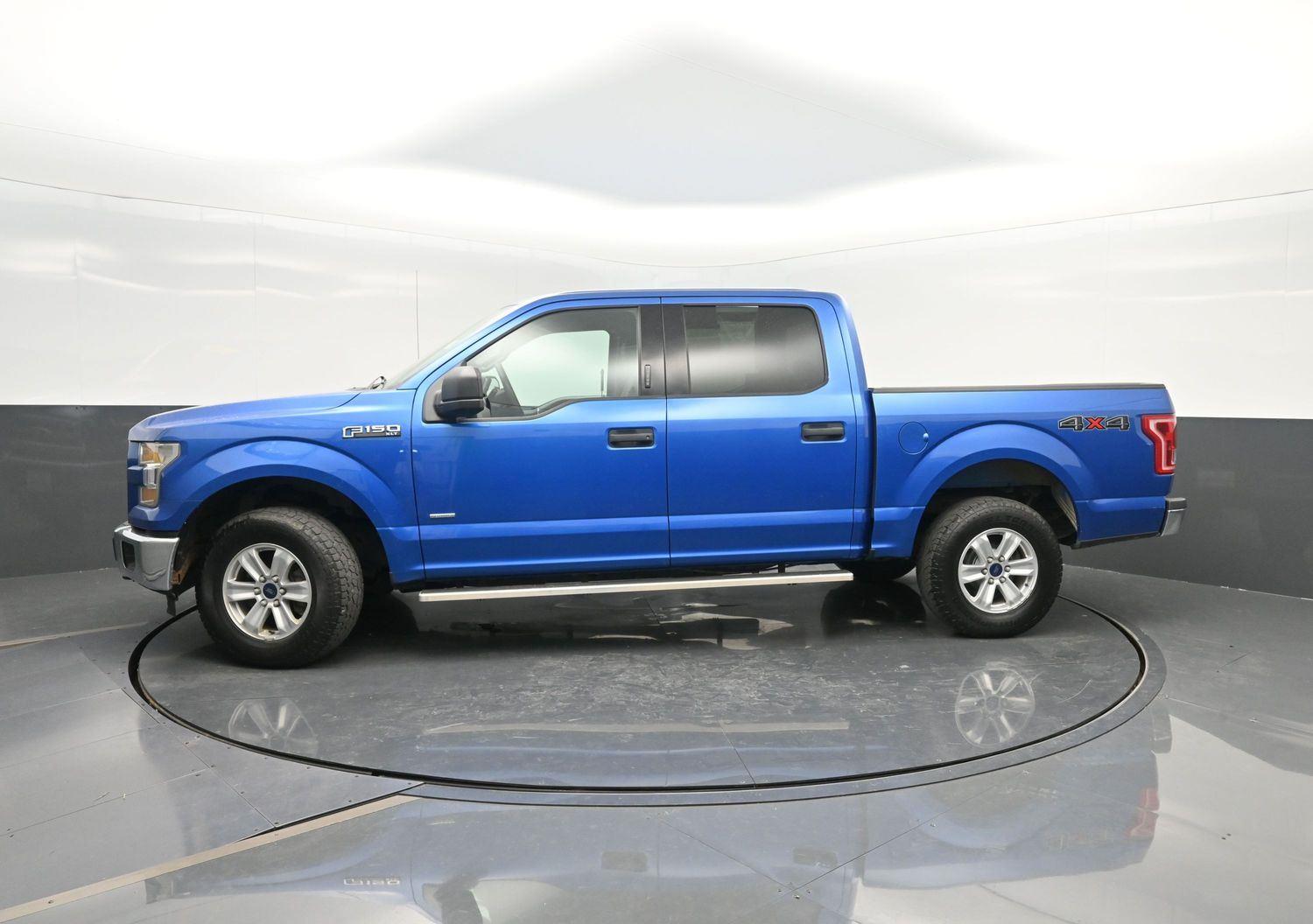 2015 Ford F-150 XLT's photo