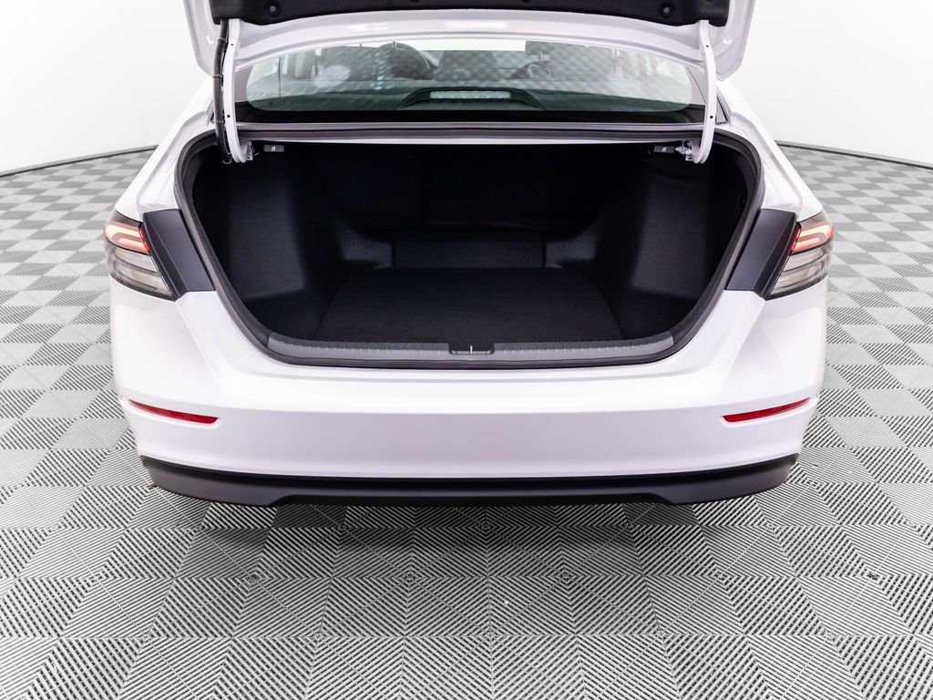 2025 Honda Accord 1.5T SE photo 21