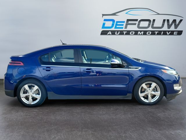 2012 Chevrolet Volt Base photo 2