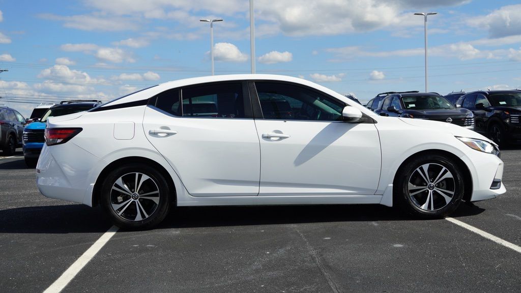 2020 Nissan Sentra SV photo 3