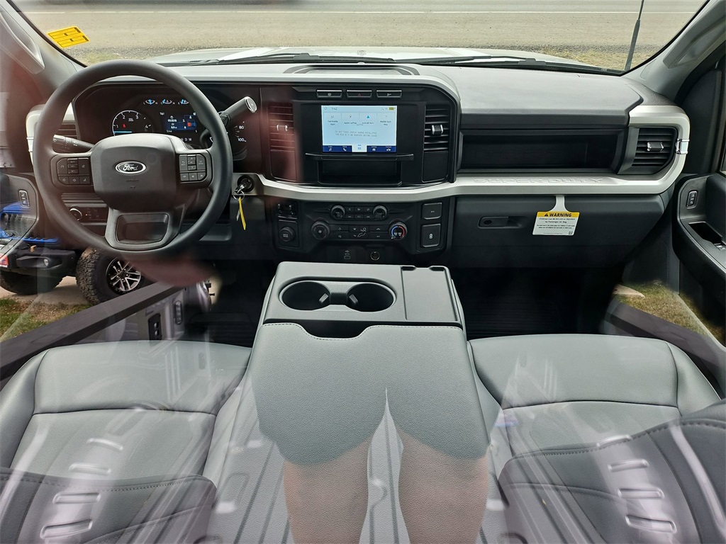 2024 Ford F-350 photo 40