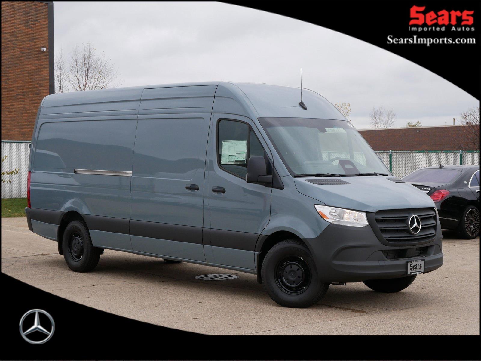 2025 Mercedes-Benz Sprinter Cargo Van Base's photo
