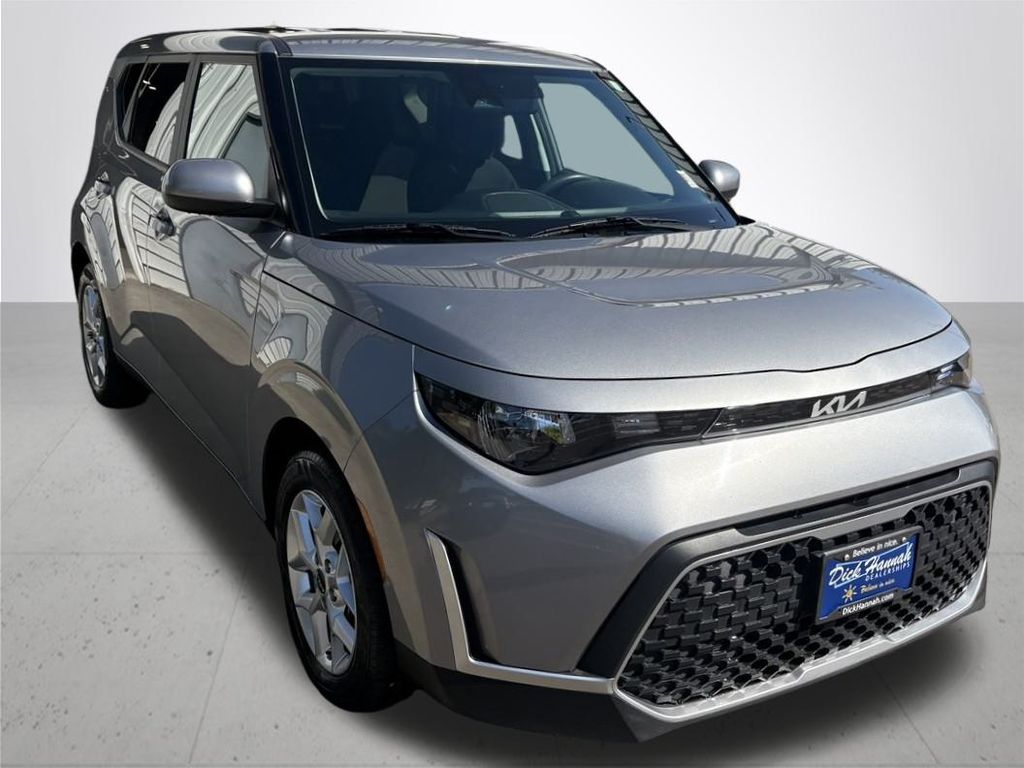2023 Kia Soul LX photo 5