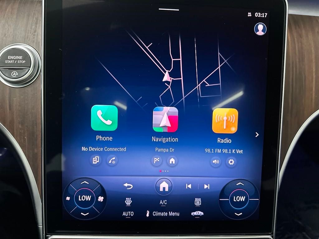 2025 Mercedes Benz C 300 photo 29