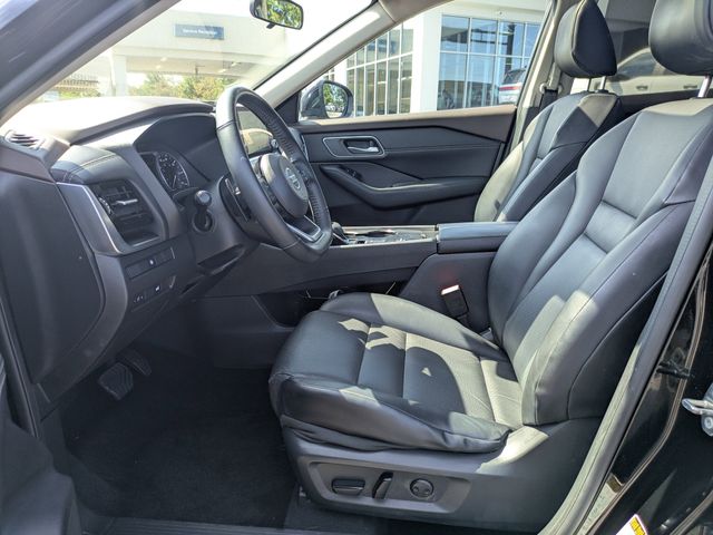 2021 Nissan Rogue SV photo 19