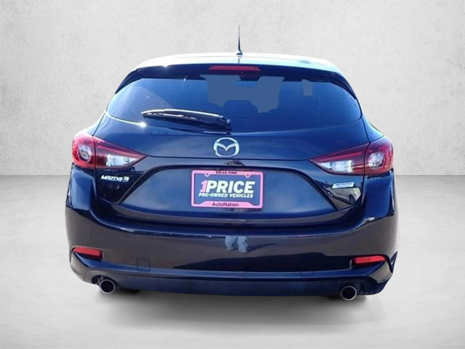 2018 Mazda Mazda3 Touring Hatchback photo 3