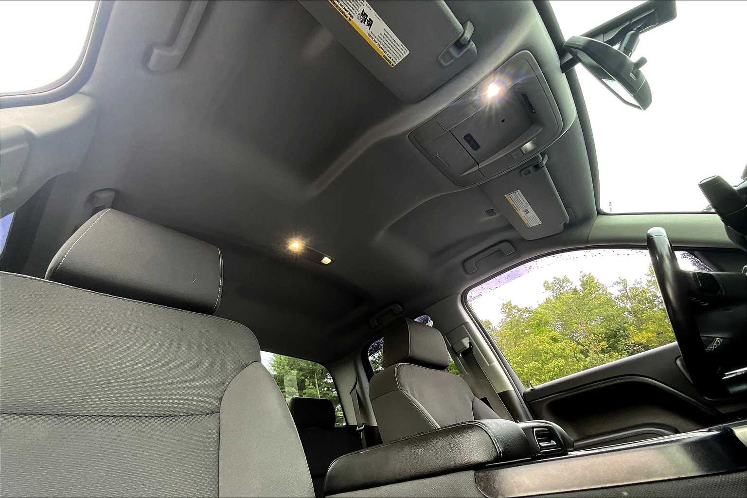 2016 Chevrolet Silverado 1500 LT photo 21