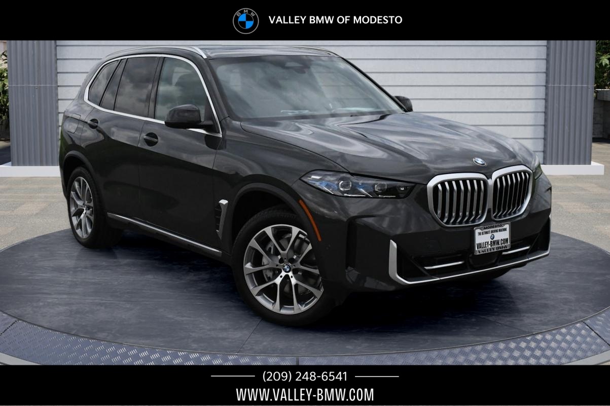 2026 BMW X5 Base's photo