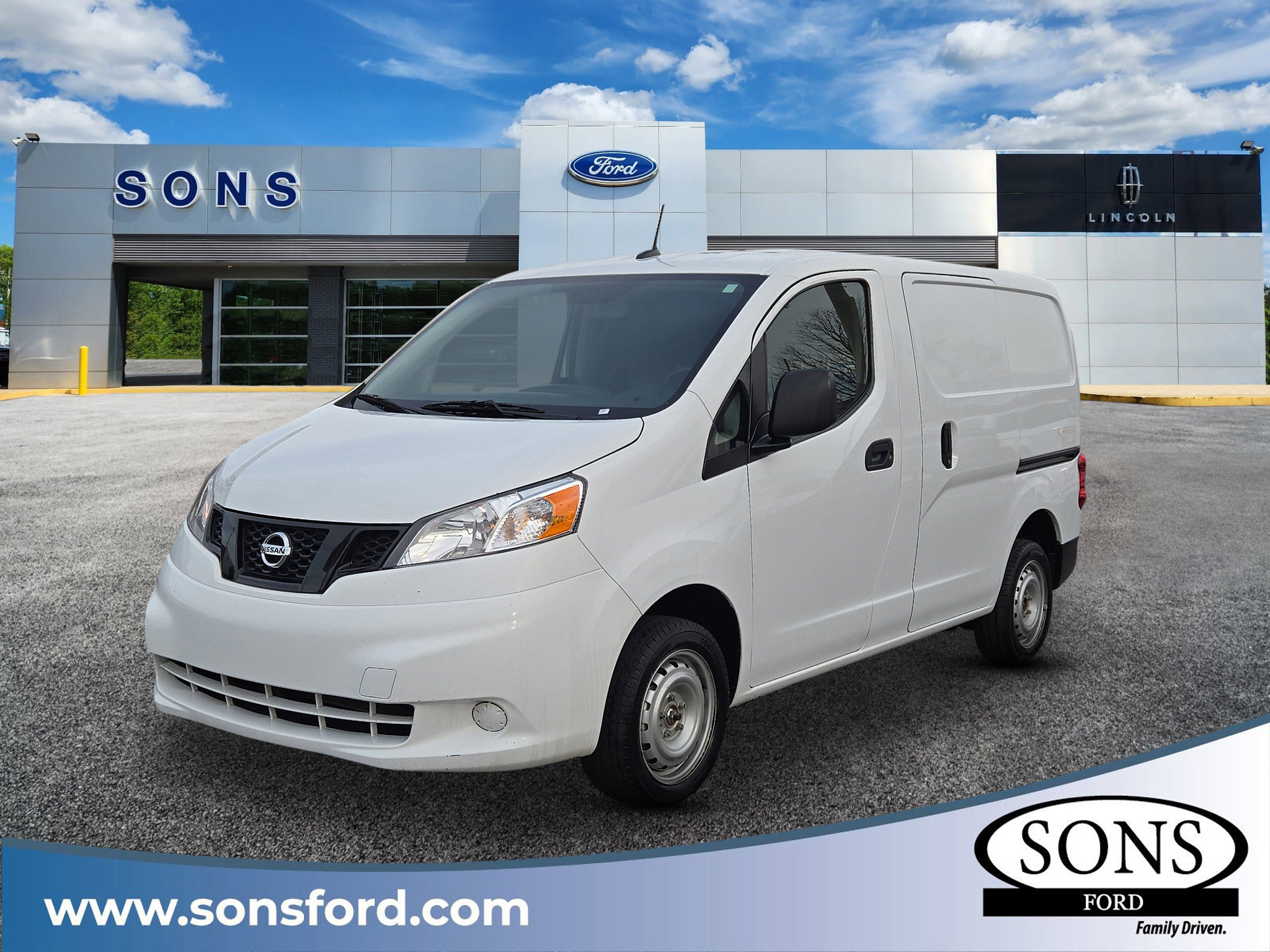 2021 Nissan NV200 S
