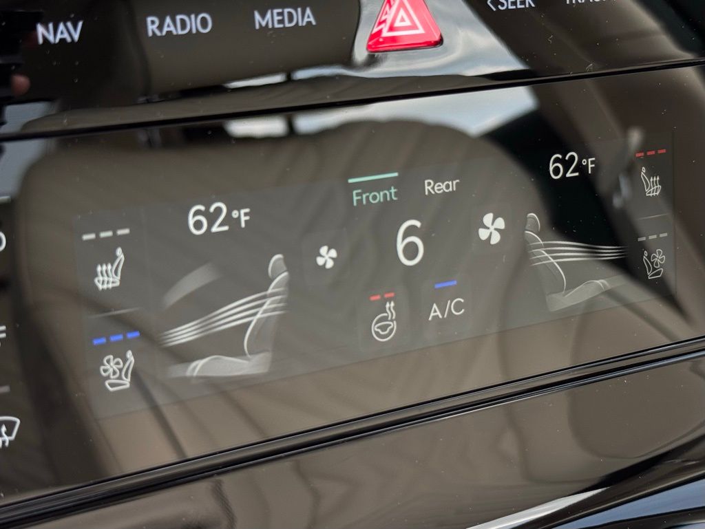2025 Genesis G80 2.5T Sport Prestige photo 30