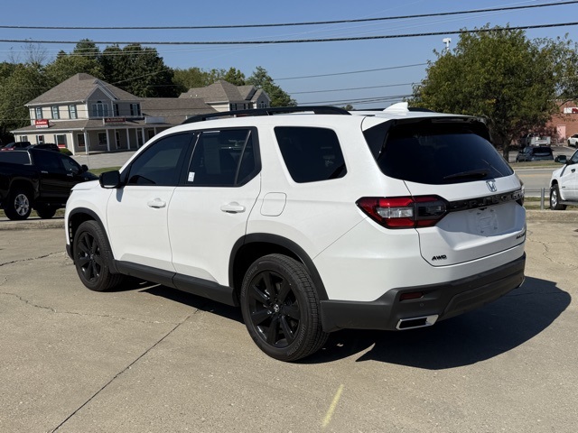 2025 Honda Pilot Black Edition photo 6