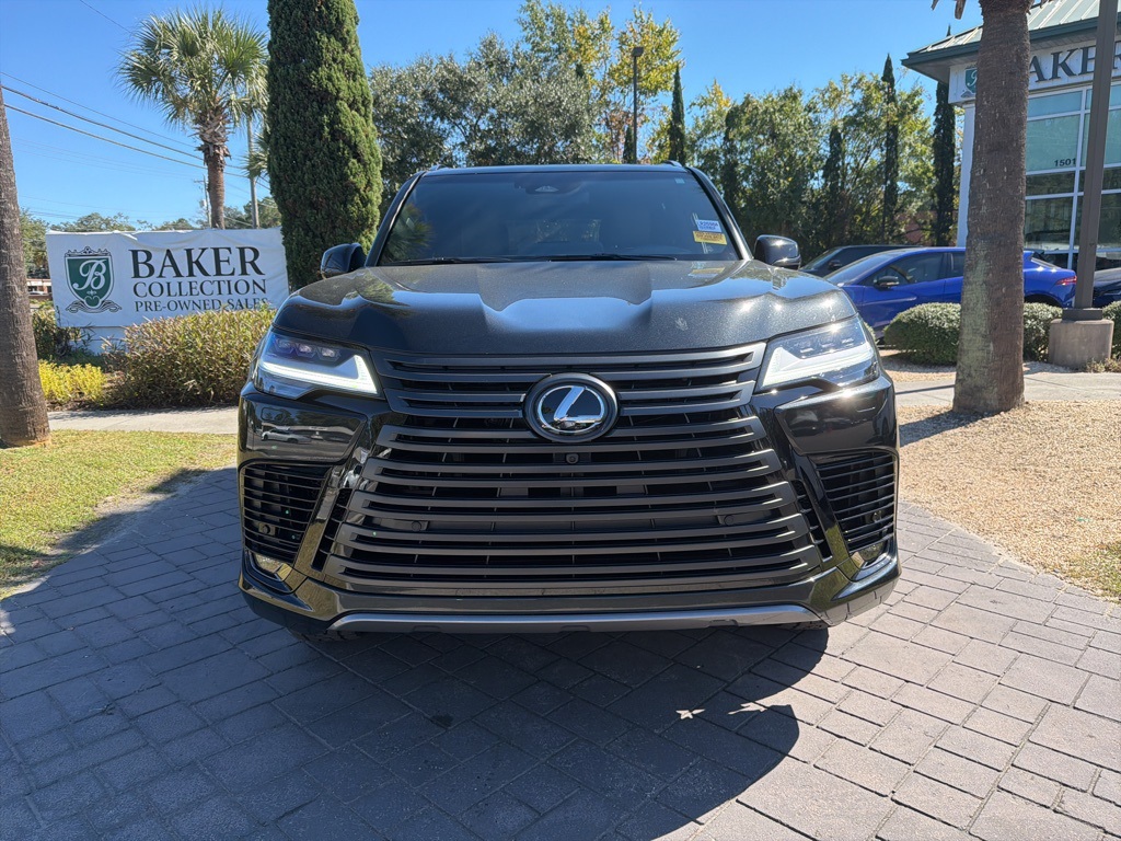 2025 Lexus LX photo 4