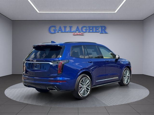 2024 Cadillac XT6 Sport photo 3