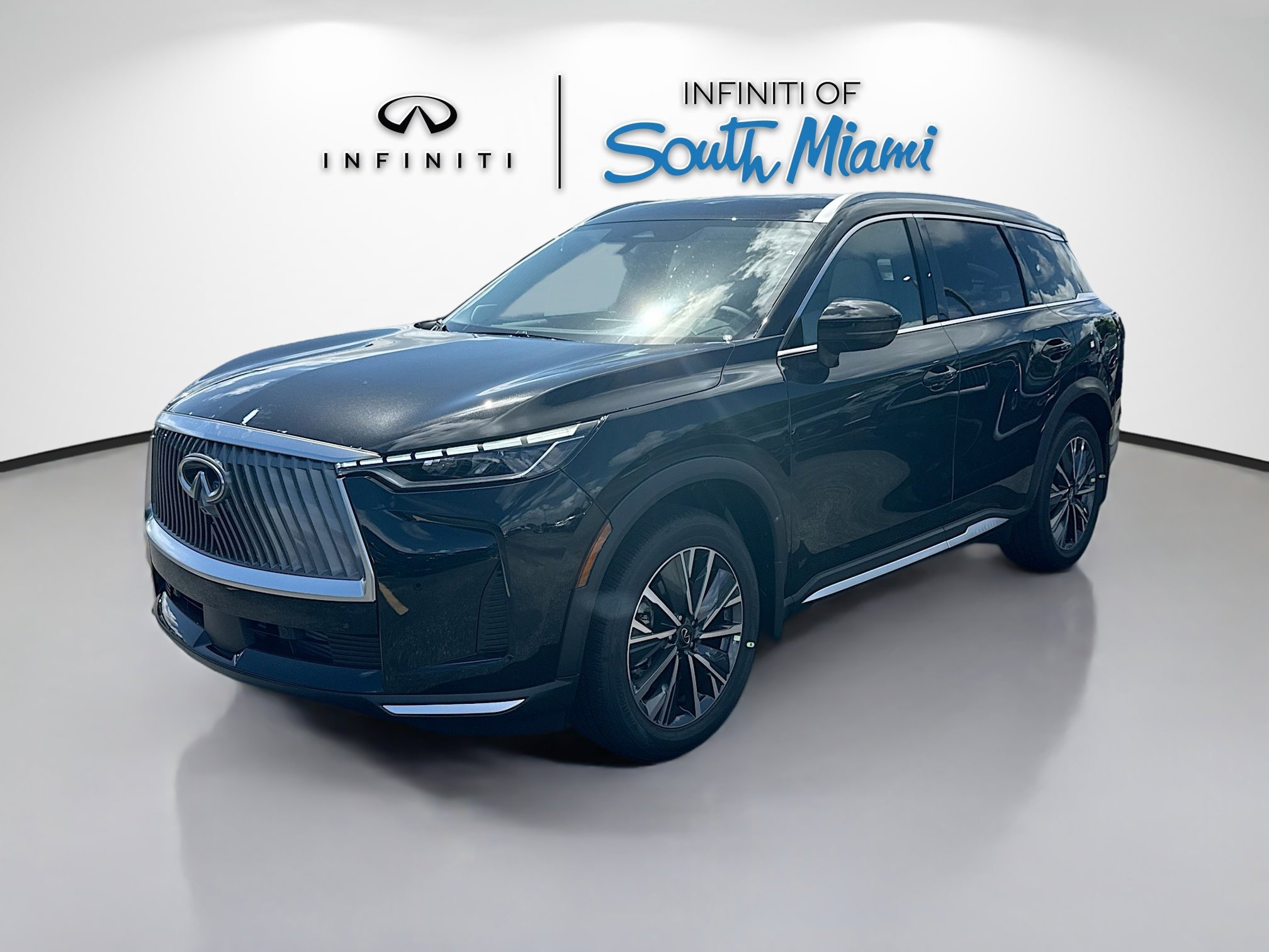 2026 Infiniti QX60 Luxe photo 2