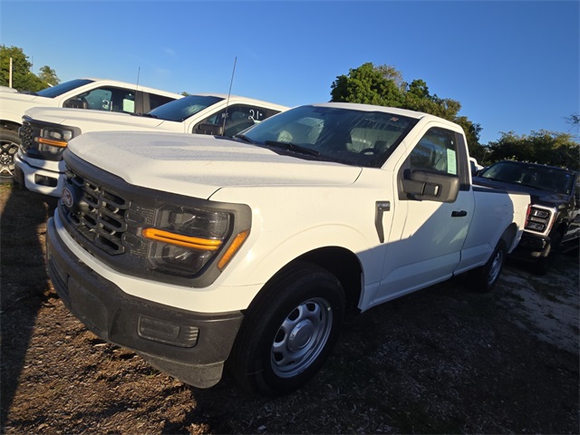 2025 Ford F-150 XL photo 4