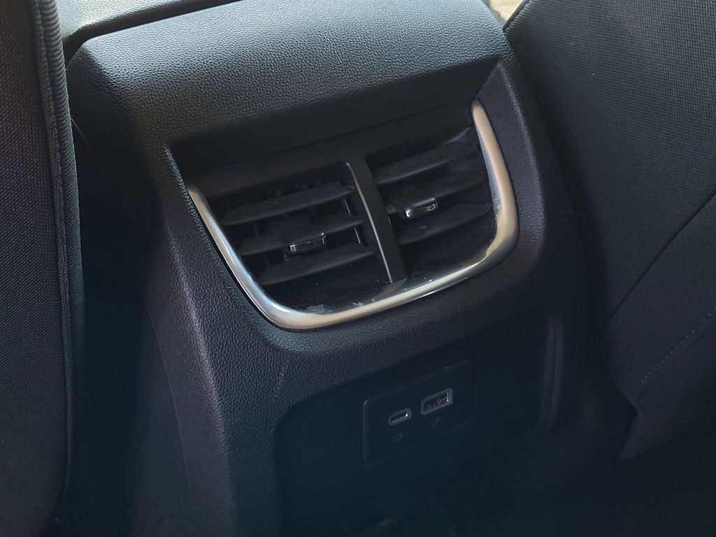 2022 Chevrolet Blazer 2LT photo 24