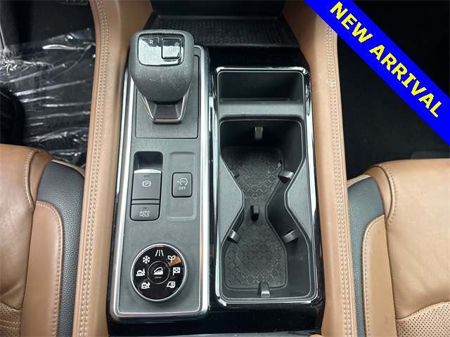 2023 Nissan Pathfinder Platinum photo 18
